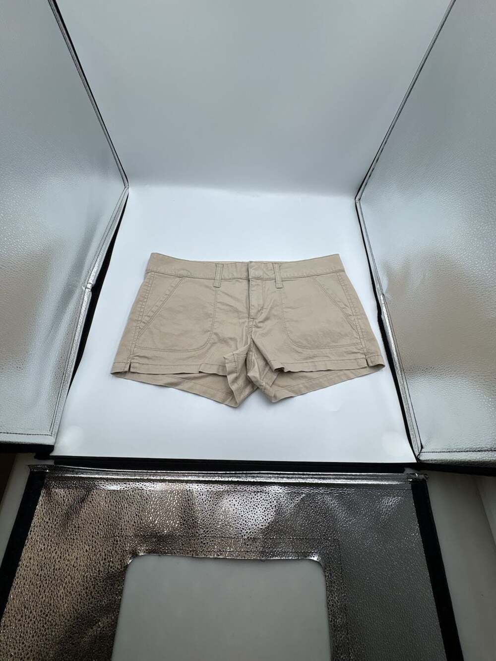 Arizona Jeans Co. Women's Khaki Casual Shorts Size 9